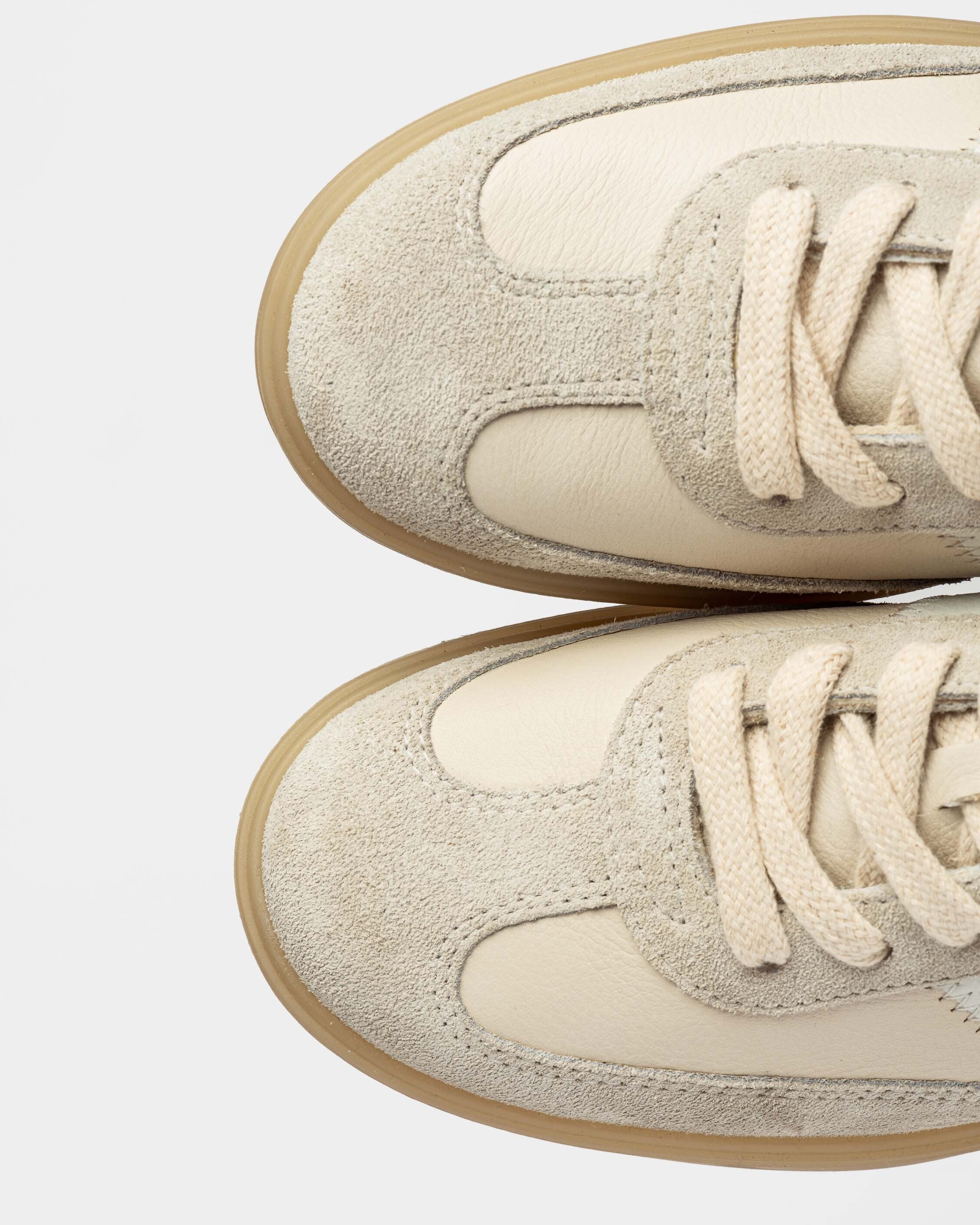 SNEAKER NIL EN CUERO LISO
