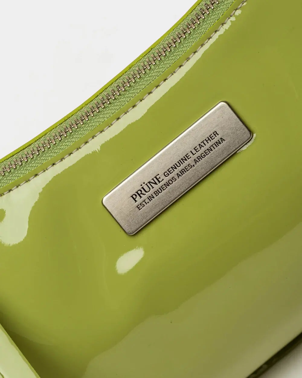 CARTERA AL HOMBRO MIA EN CUERO GRANEADO
