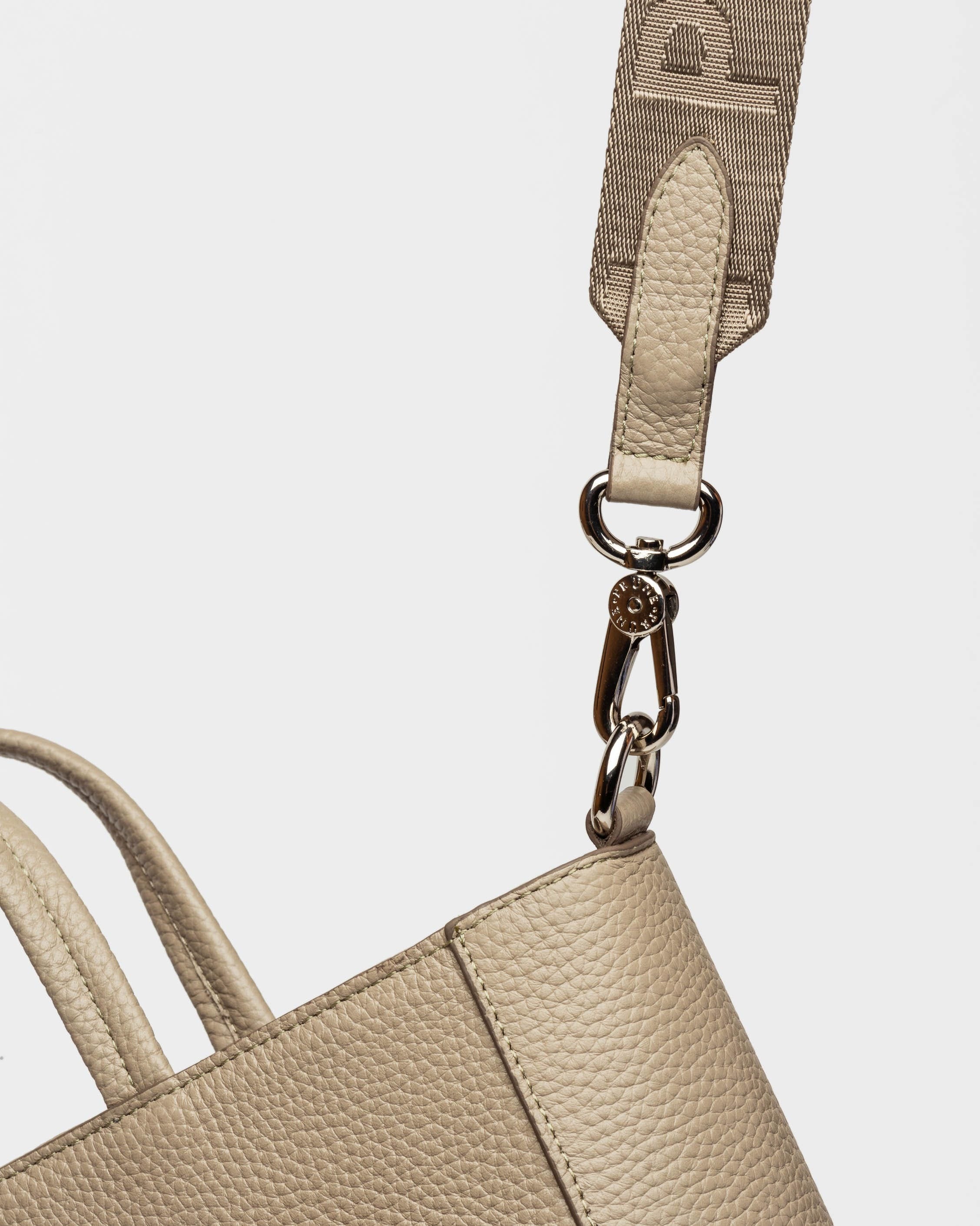 SHOPPER THE CIRCLE EN CUERO GRANEADO