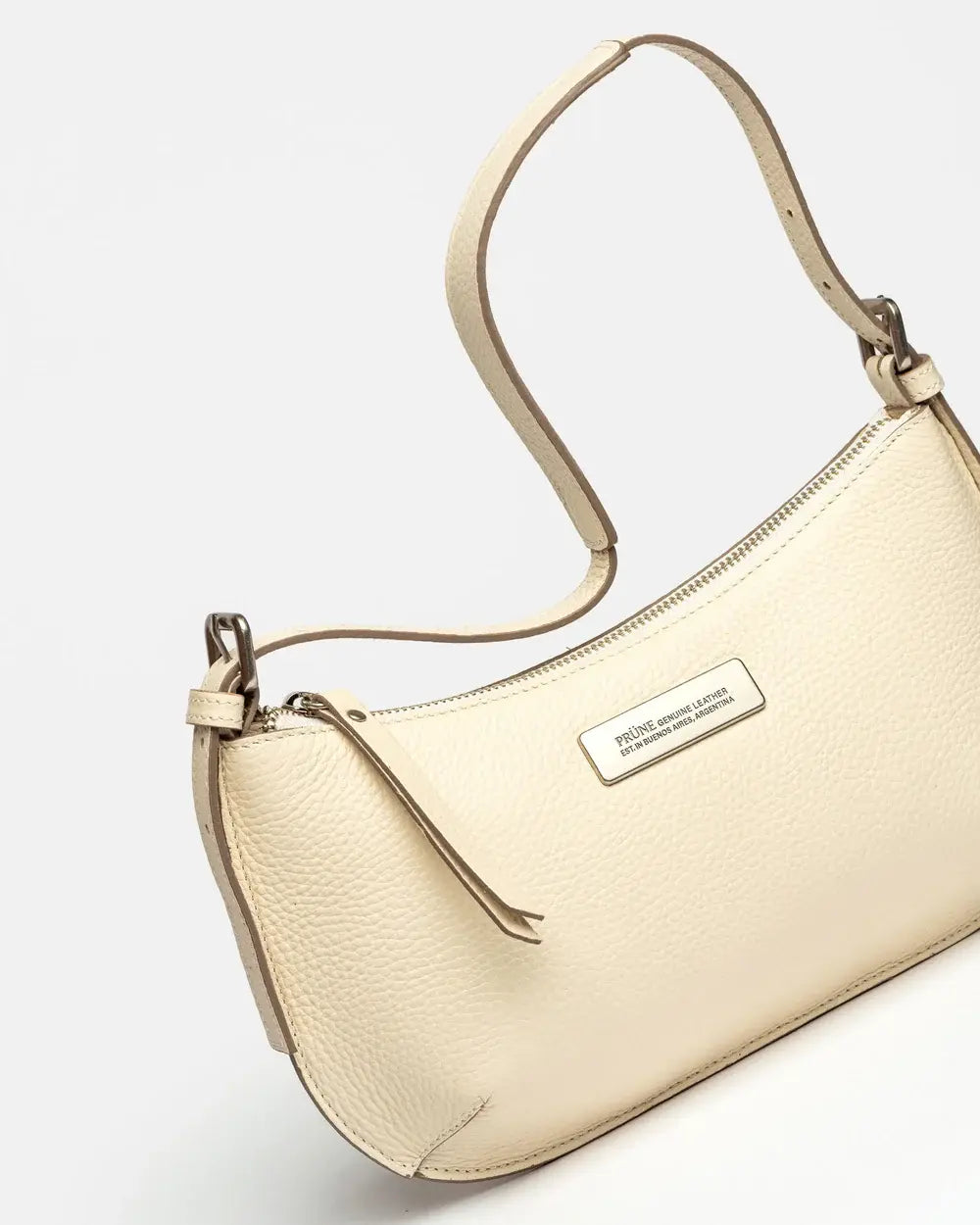CARTERA AL HOMBRO MIA EN CUERO GRANEADO